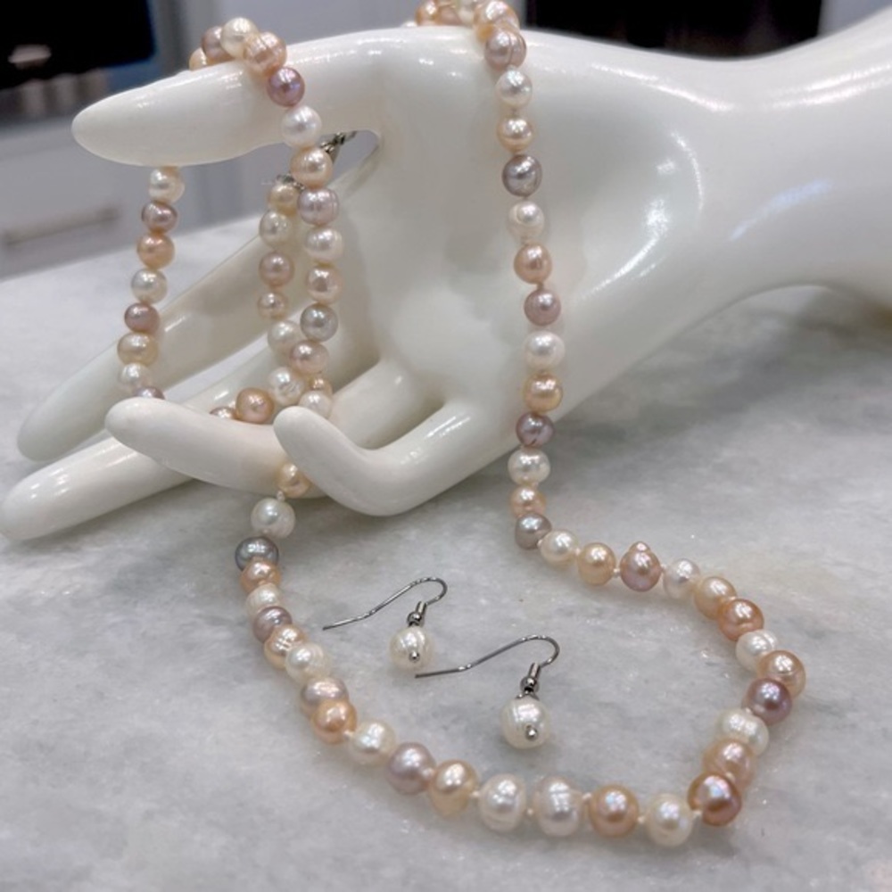 Multicolored Freshwater Cultured Pearl Necklace, Bracelet, and Earring Set